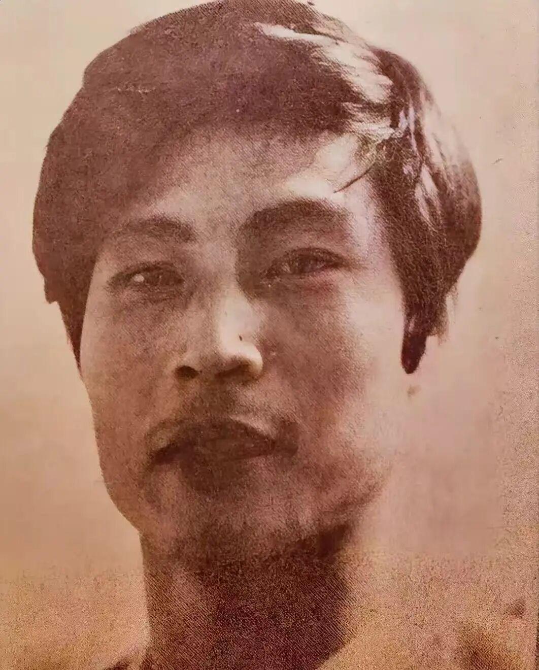 世界杯直播app下载地址-原南京部队足球队当家前锋，曾获得甲级联赛和足协杯金靴，黄德兴