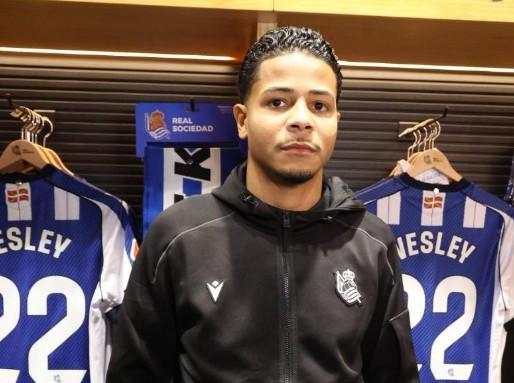 世界杯高清直播-被问如何称呼，韦斯利：韦斯利-加索瓦-里贝罗-特谢拉